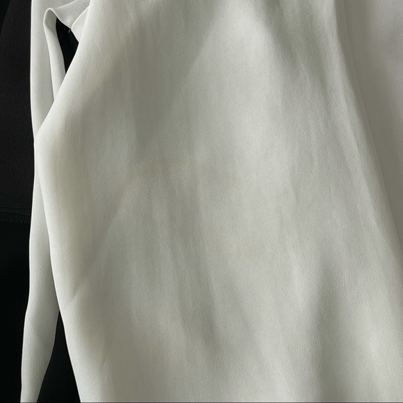 Chico’s Black Label Black White Cutout back Blouse - Picture 17 of 17